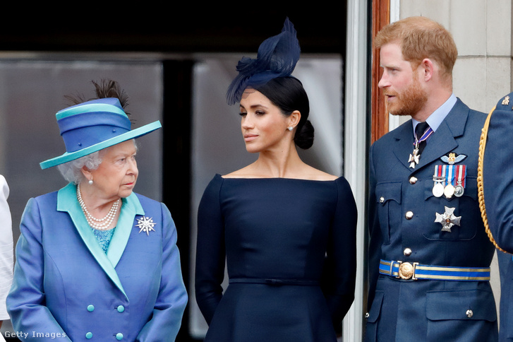 II. Erzsébet, Meghan Markle és Harry herceg 2018. július 10-én