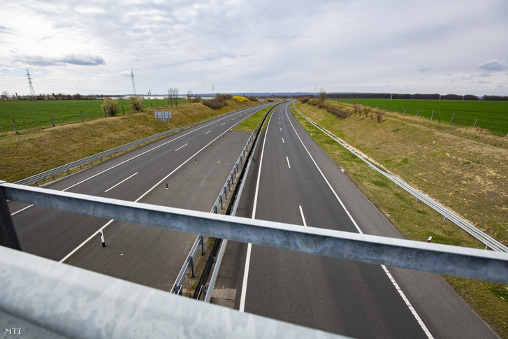 Az M7-es autópálya - A kép illusztráció - Fotó: Varga György/MTI
