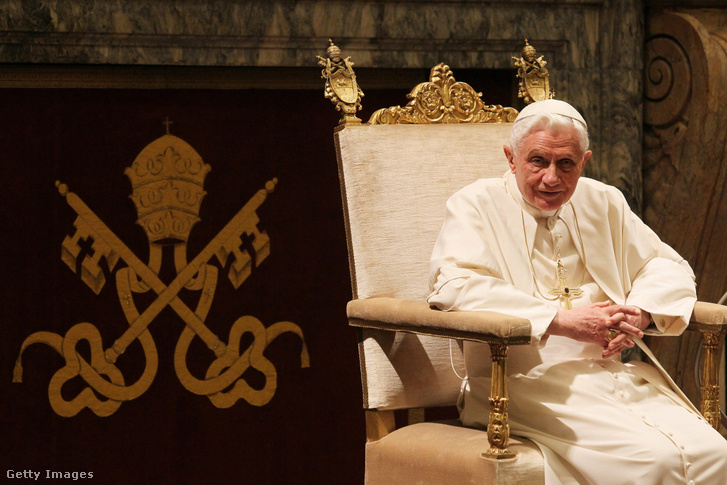XVI. Benedek pápa 2011. január 1-jén