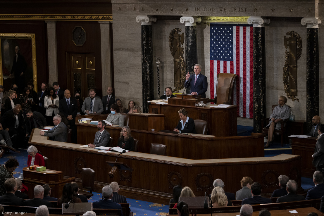 Kevin McCarthy megválasztott házelnök beszédet mond 2022. január 7-én