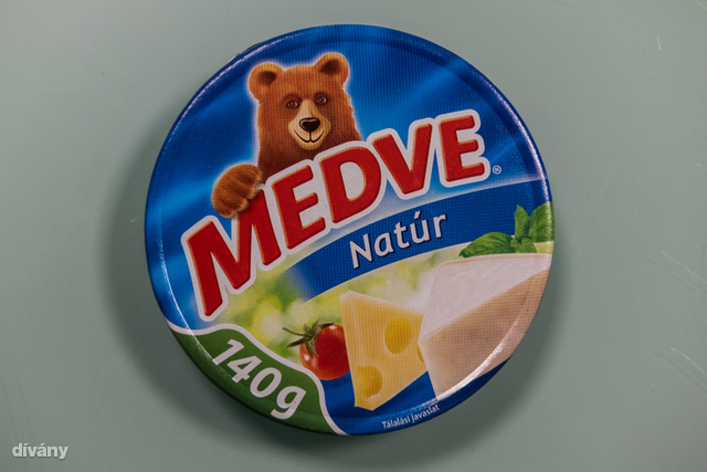 A Medve sajt ma ismert csomagolását 2005-ben vezették be