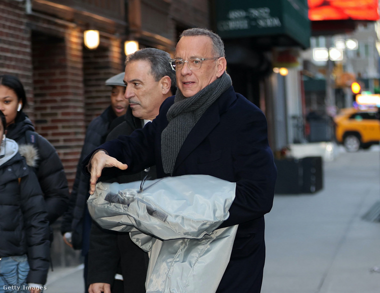 Tom Hanks, aki legújabb filmjét, Az ember, akit Ottónak hívnak című alkotást népszerűsíti, szintén New Yorkban járt tegnap.