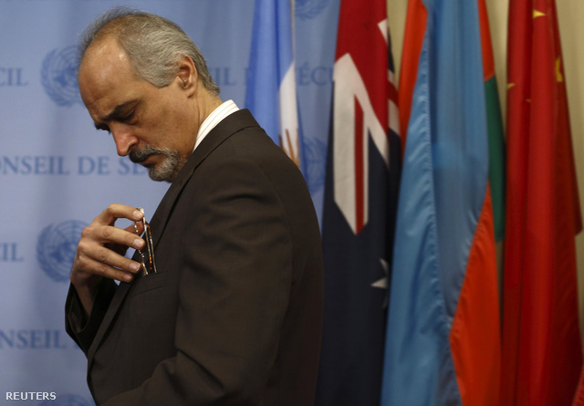 Szíria ENSZ nagykövete távozóban az ENSZ New York-i székházából