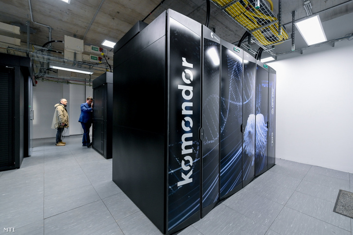 Magyarország legerősebb szuperszámítógépe Debrecenben az átadás napján, 2023. január 13-án