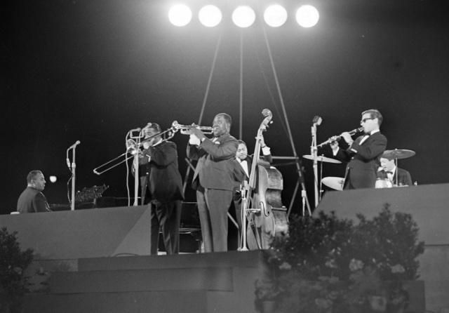 Louis Armstrong és zenekara Budapesten, a Népstadionban 1965. június 9-én