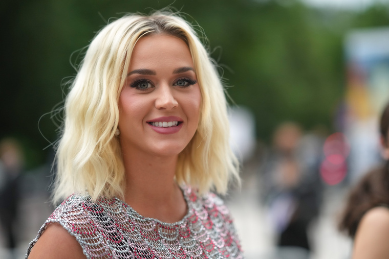 Katy Perry korábban többször is kellemetlen helyzetbe került intim titkai miatt