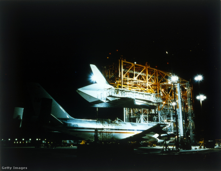 A NASA módosított 747-esei még a Space Shuttle szállítására is tökéletesek voltak.