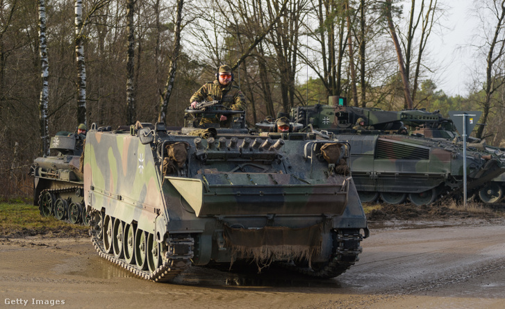 Egy német M113-as páncélozott szállítójármű 2022. február 7-én