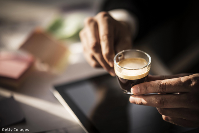 A forró fekete sokak mindennapjainak része – lehet, hogy kávé nélkül mégis jobb lenne?