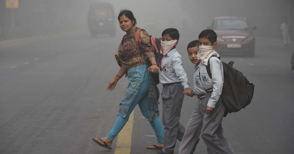 A túlnépesedett indiai fővárosban nem számít kirívó esetnek az egészségügyi határértéket meghaladó légszennyezettség