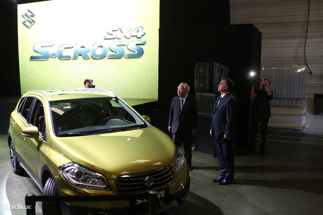 Osamu Suzuki, Orbán Viktor és az SX4 S-cross
