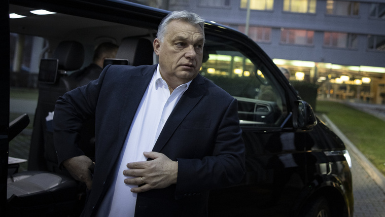 Orbán Viktor már csomagol