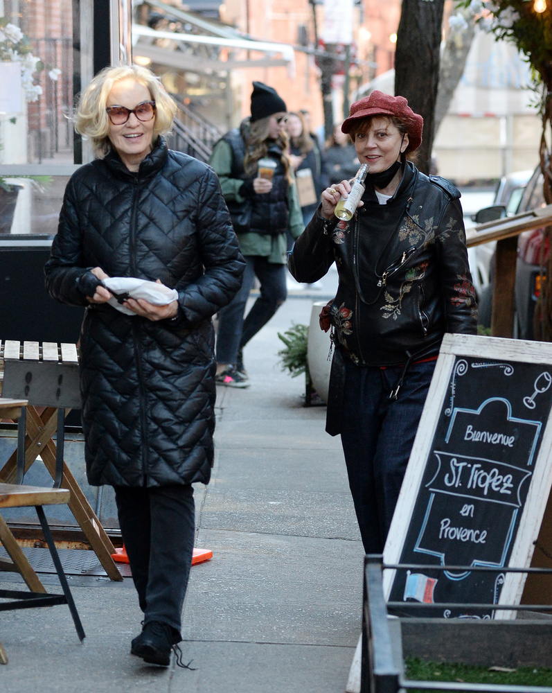 New York utcáin két sikeres színésznőbe is belefuthatott az ember