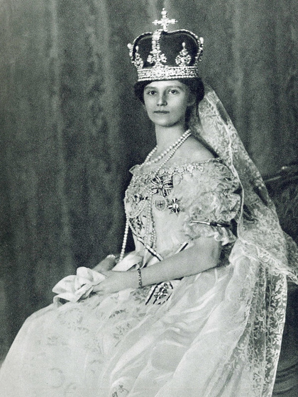 Melyik magyar királyné látható a képen?