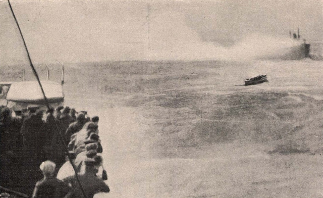 A süllyedő „magyar Titanic” a Carmania fedélzetéről