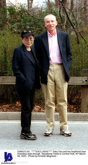 Yoko Ono és Sam Havadtoy New Yorkban