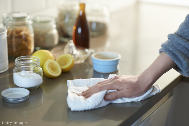 A citrusok nemcsak takarítás közben, hanem a lakás illatosításában is a segítségünkre lehetnek