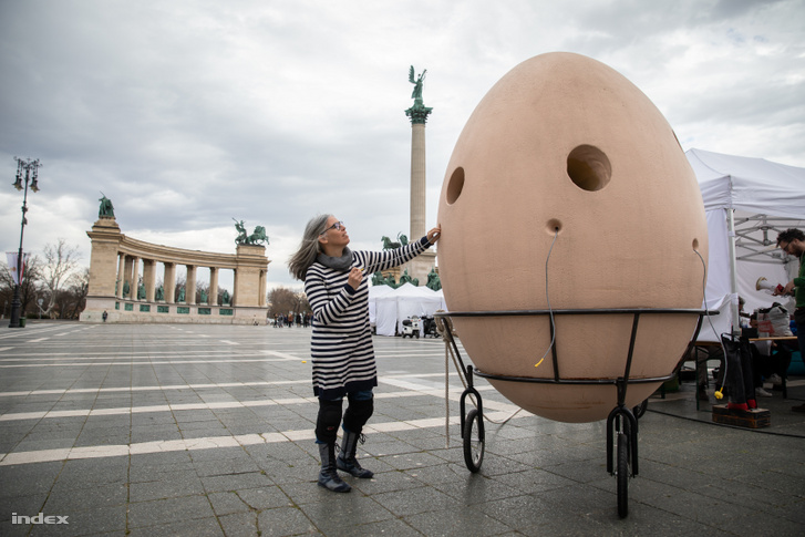 Váradi Zsófia is részt vesz a beszélő tojás-projektben