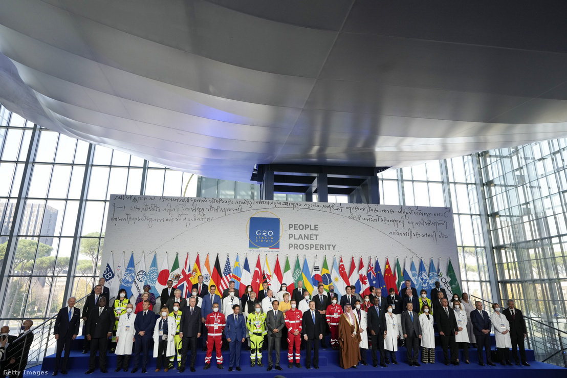 A világ vezetői a G20-csúcstalálkozón 2021. október 30-án Rómában
