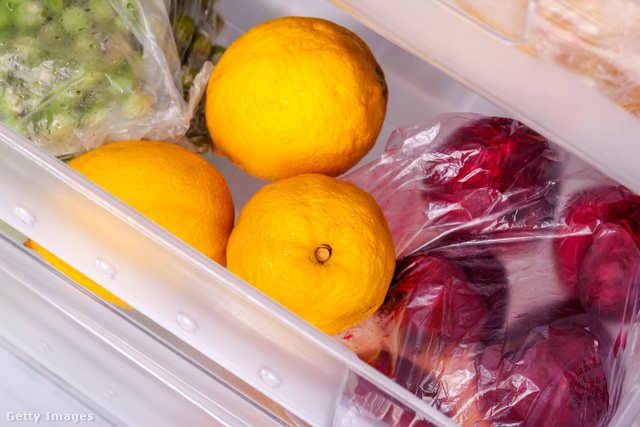 A citrom a hűtőben tovább megőrzi ízét és textúráját