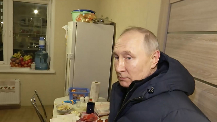 Eltűnt Putyin állkapcsa, de még az&nbsp;anyajegye is