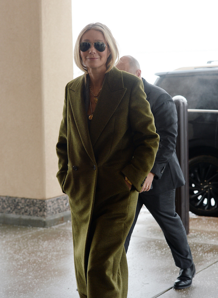 Gwyneth Paltrow már a harmadik napját tölti egyhuzamban a bíróságon