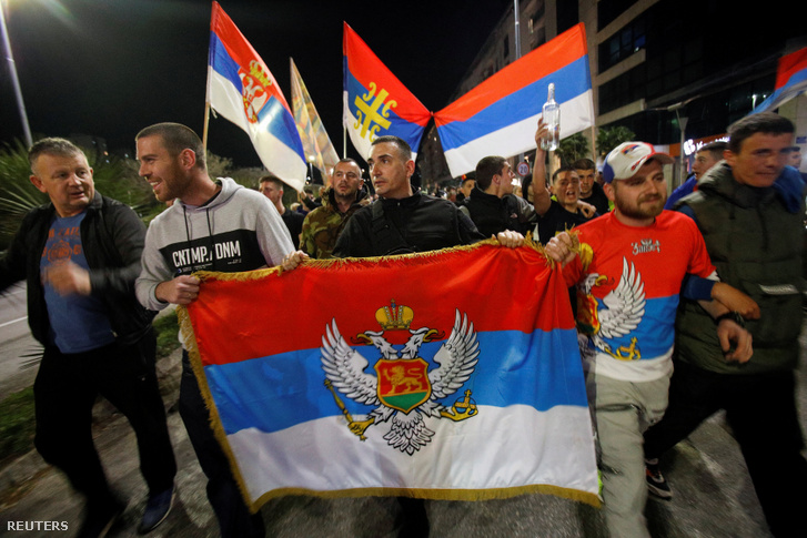 Jakov Milatović támogatói a győzelem estéjén