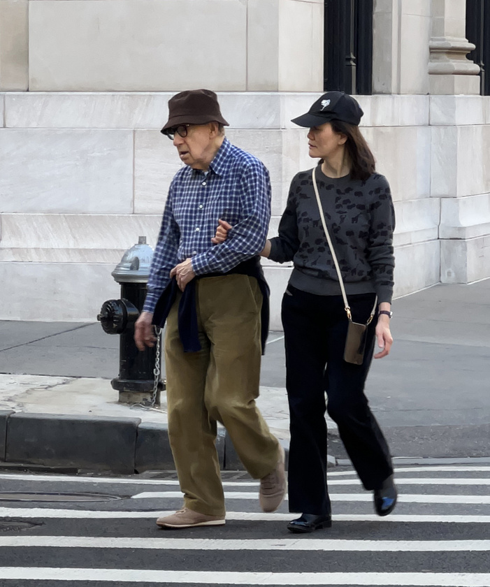 A 87 éves Woody Allen és 35 évvel fiatalabb felesége, Soon-Yi Previn hosszú idő után először jelent meg nyilvánosan