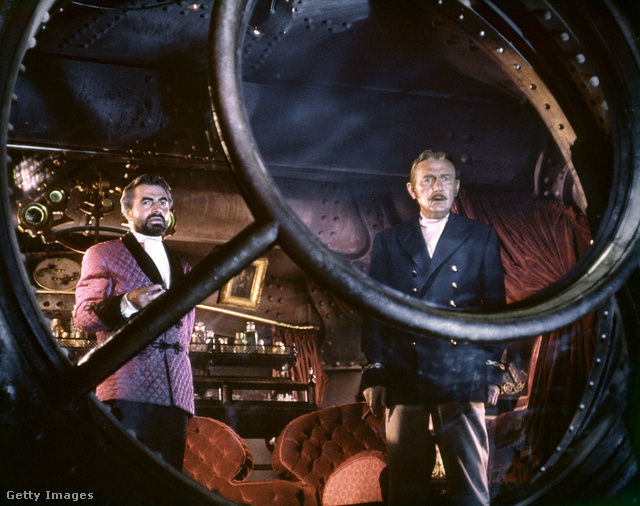 A Némó kapitányban (1954) a címszereplő James Masonnel