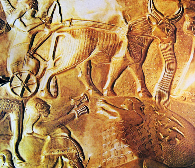A híres haszanlui aranyedény egy részlete: egy ősi nép felfogásáról árulkodik a nemek viszonylatában is