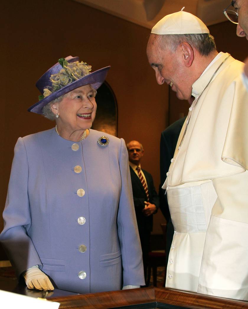 2014 áprilisában Erzsébet királynő és Fülöp herceg Rómába utaztak, akkor a Vatikánvárost is meglátogatták, ahol Ferenc pápa fogadta őket.