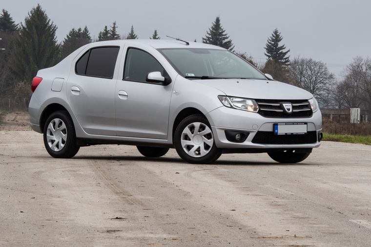 Szedán és kombi karosszériával is választhatunk használt Dacia Logant