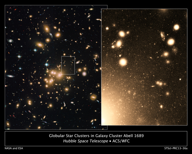 A Hubble-űrteleszkóp ACS műszerével készített felvételek alapján összeállított kép az Abell 1689 jelű óriási galaxishalmazról. A képen nagyon jól megfigyelhető a gravitációslencse-hatás: a nagy tömegű halmaz gravitációs tere lencseként képezi le a mögötte található térrész objektumait, így azok nem csak láthatóvá válnak, de fényesebbek is lesznek. A kék ívek a halmaz mögötti galaxisok leképezés által eltorzított képei. Ezek távolsága akár 13 milliárd fényév is lehet, szemben a leképező szuperhalmaz mindössze 2 milliárd fényév távolságával.