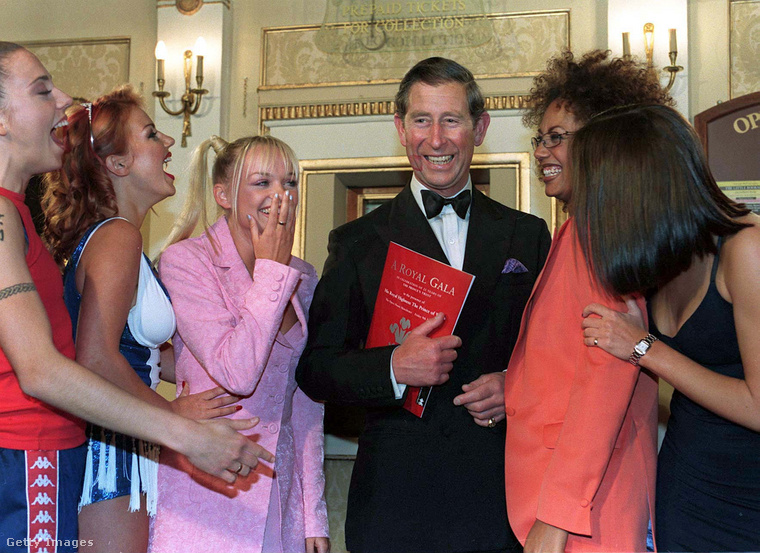 Károly herceg a Spice Girlsszel a manchesteri operaházban a Prince's Trust jótékonysági szervezet 21