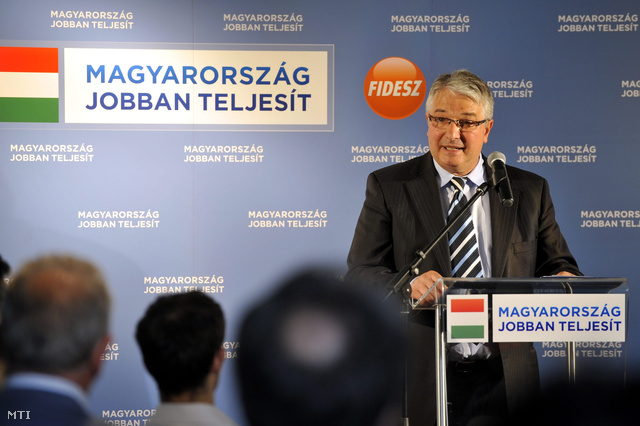 Pesti Imre kormánymegbízott a Fidesz Magyarország jobban teljesít címmel rendezett konferenciasorozatának zárórendezvényén 2013. június 28-án.