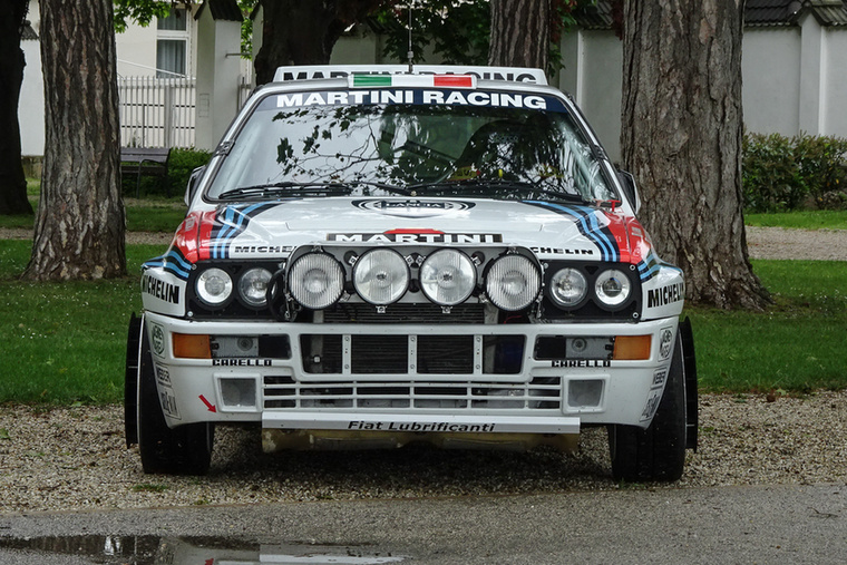 A rali egyik legendája, a Lancia Delta HF Integrale generációk kedvence, ez a példány Magyarországon épült.