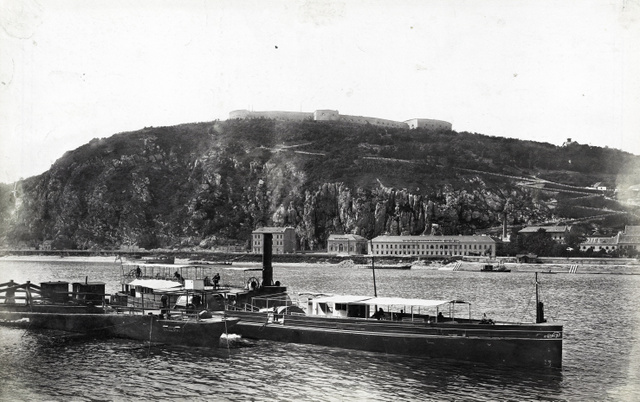 A Gellérthegy a Citadellával az 1890-es években