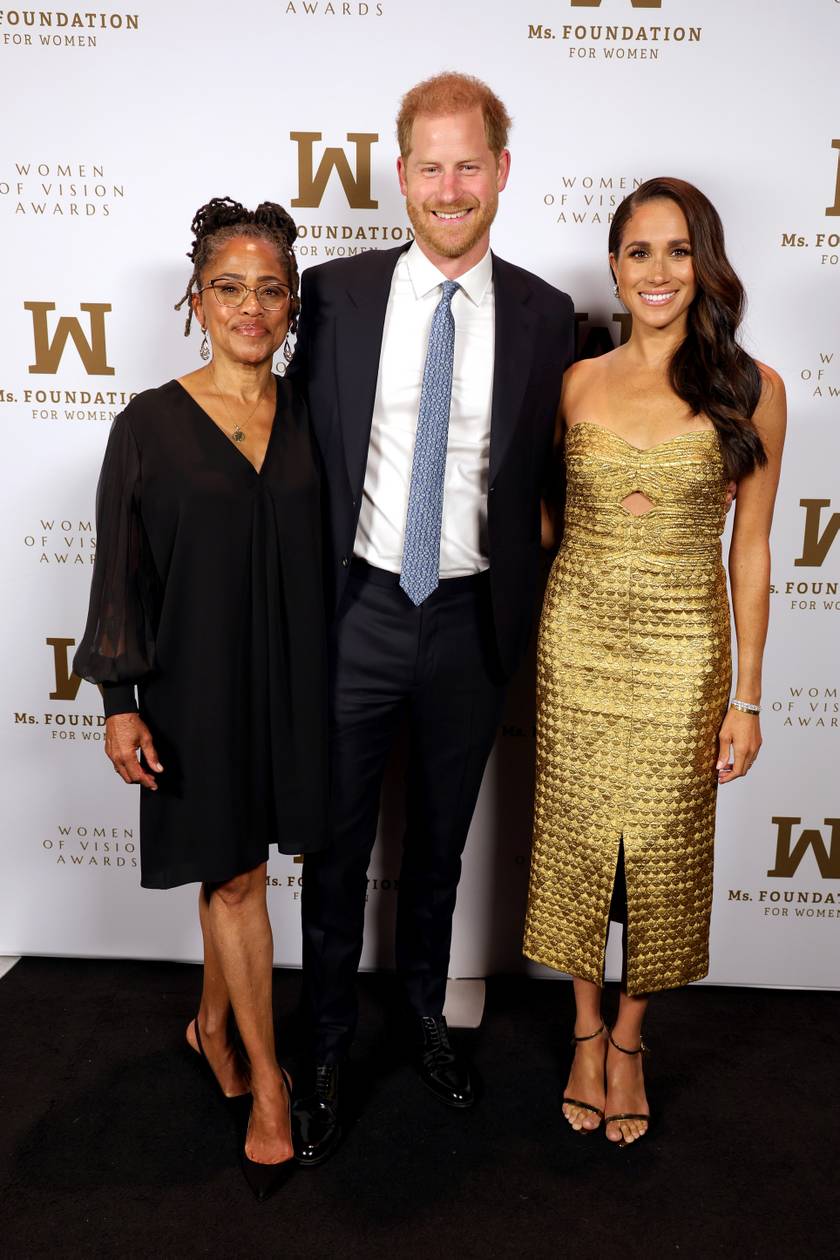 Meghan hercegné, Harry herceg és Doria tegnap este a Ms. Foundation Women of Vision Awardson vettek részt New Yorkban.