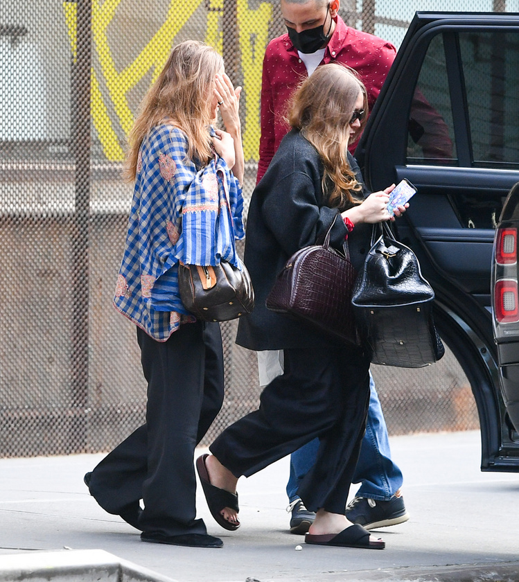Mary Kate és Ashley Olsen már hosszú ideje a nyilvánosságtól és a filmipartól elzártan élik a mindennapjaikat