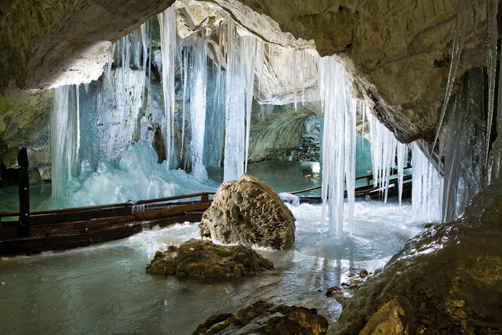 Déményfalvi-jégbarlang (Demänovská ľadová jaskyňa)
