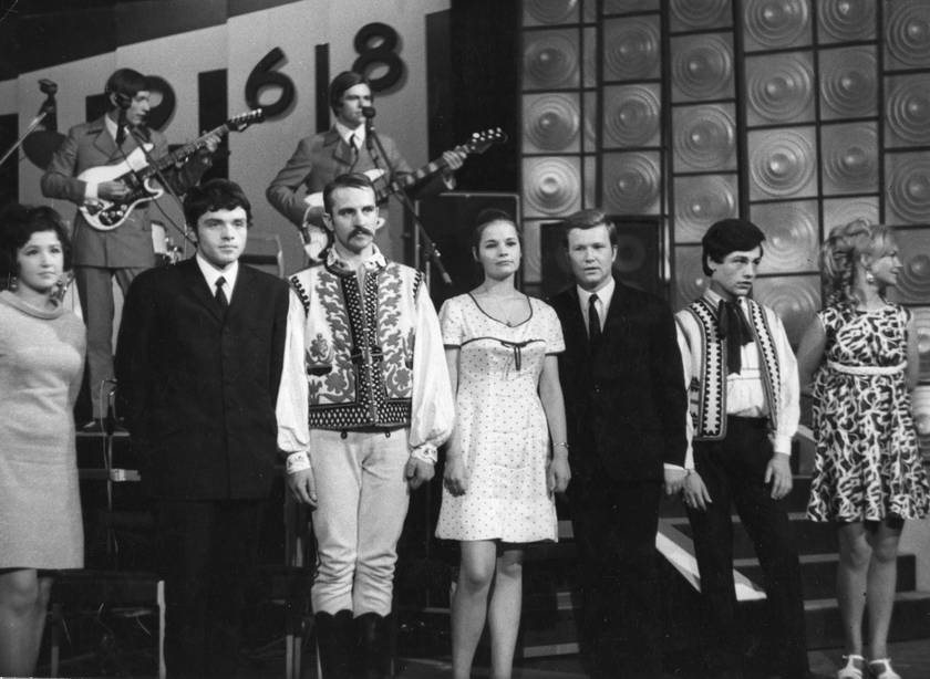 A Ki mit tud? III. középdöntője 1968. május 10-én. Kincses Veronika, Bene Győző, a Mecsek táncegyüttes képviselője, Nagy Zsuzsa, Gálvölgyi János, Fenyő Miklós és Monyók Ildikó.