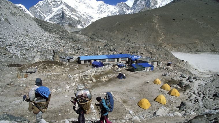 Különös vizsgálatot folytattak a Mount Everest alaptáborában