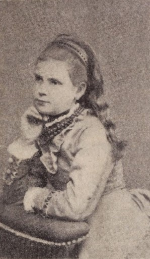 Bartos Rozália kislány korában