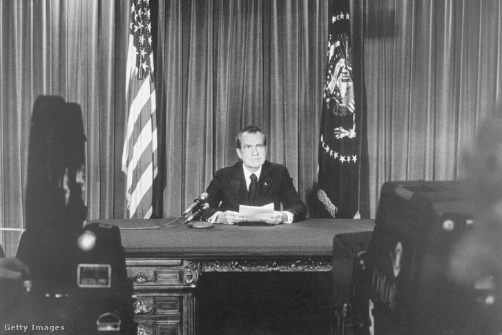 Richard Nixon 1974. augusztus 9-én mondott le a Watergate-ügy miatt