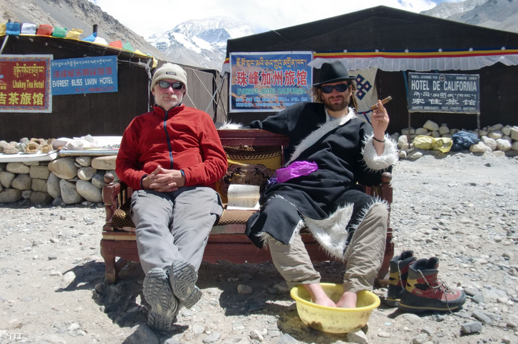 Várkonyi László és Klein Dávid egy 2010. április 26-án készült felvételen a Dreher 24 Everest Expedíción, a Himaláján
