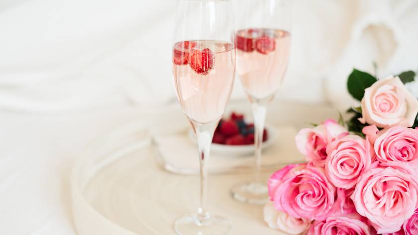 A rózsaszörp az egyik legegészségesebb természetes összetételű ital