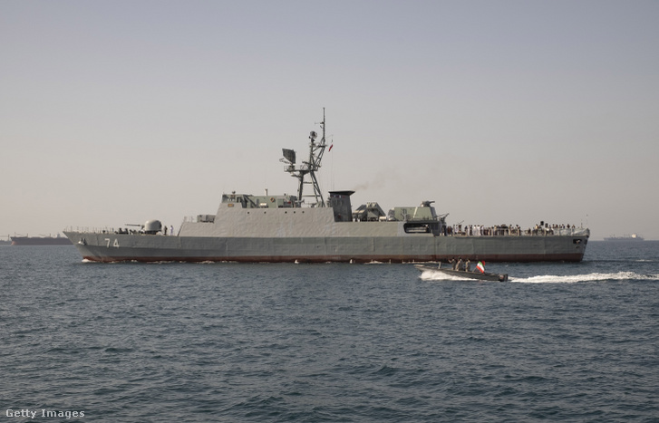 Iráni hadihajó a Perzsa-öbölben
