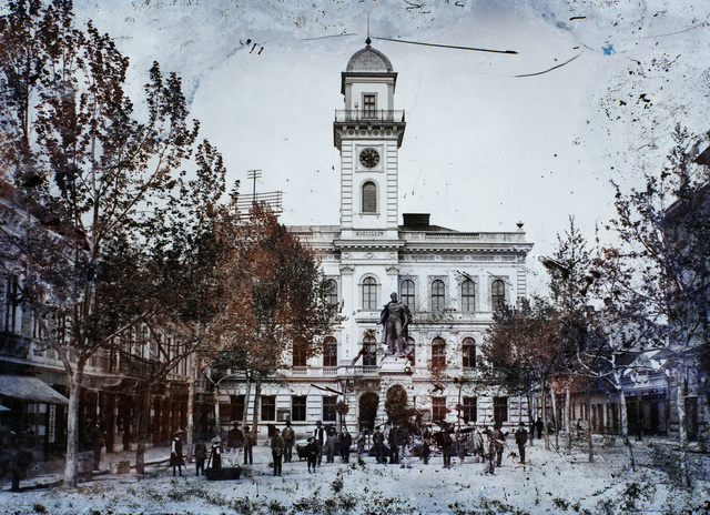 A komáromi városháza épülete 1903-ban