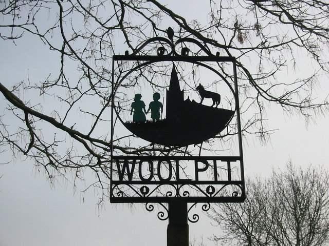 Woolpitet a két zöld bőrű gyerek története tette híressé, ezt a településjelző táblákon is látjuk