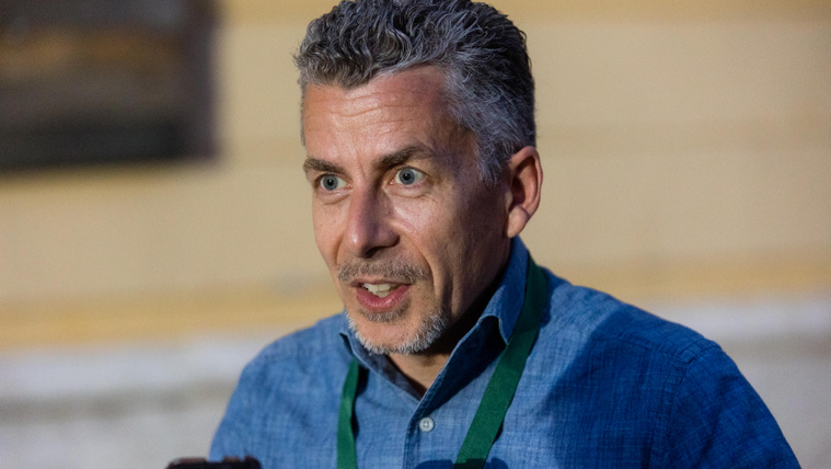 Rákay Phillip Gryllus Dorkának: Ez nem művészet, hanem vállalhatatlan mocsok